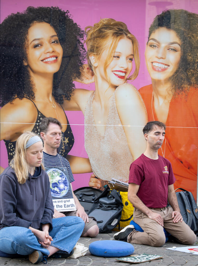 Big Sit in the Grand Arcade